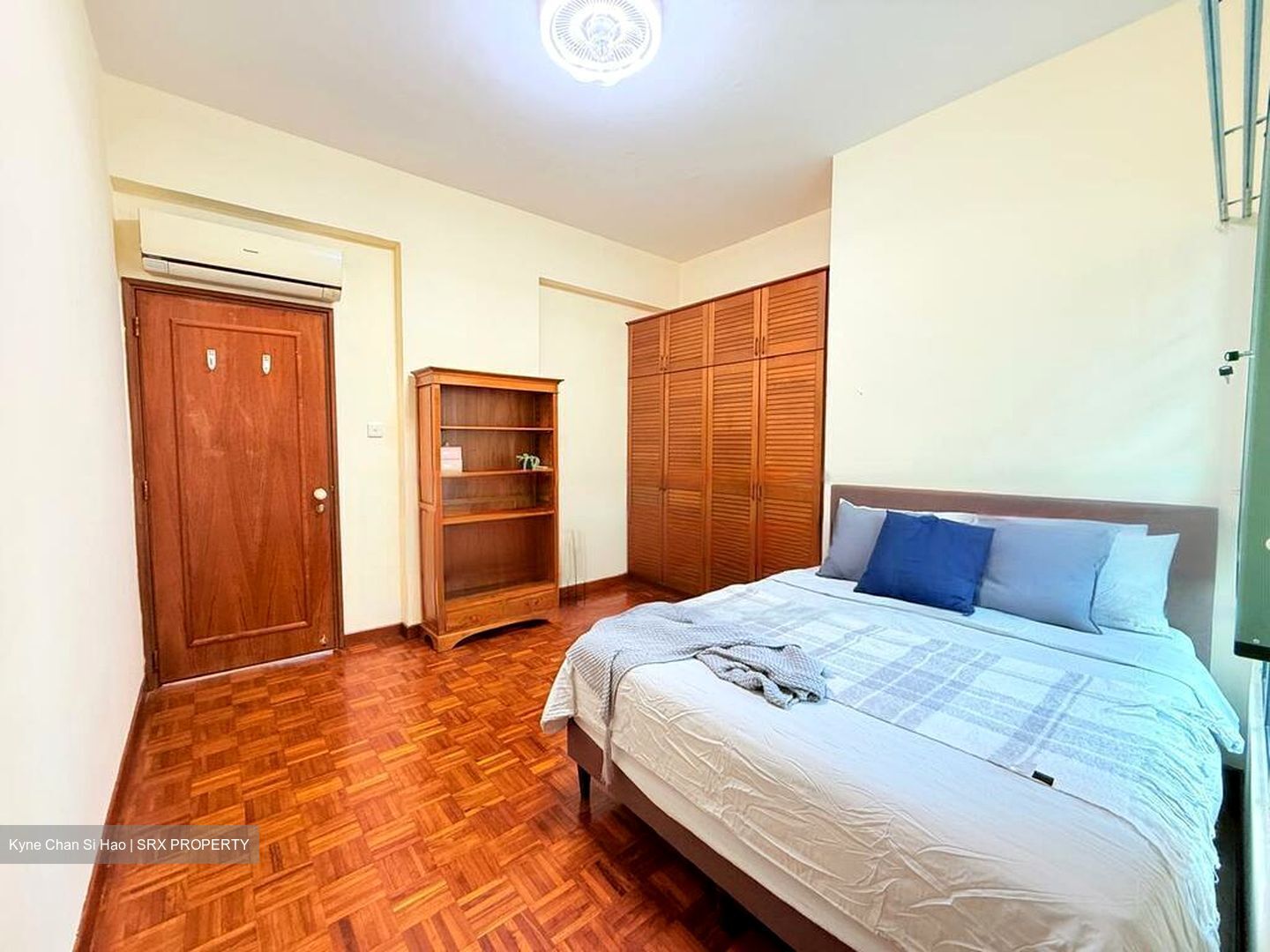 Gold Coast Condo (D5), Condominium #482189031